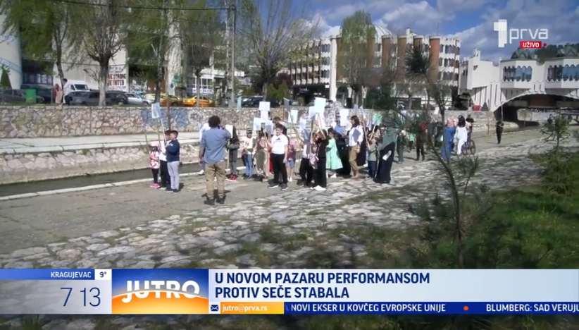 U Novom Pazaru performansom protiv seče stabala