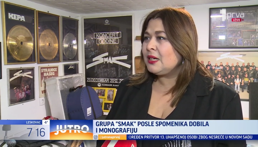 Nakon spomenika, grupa Smak dobila i monografiju