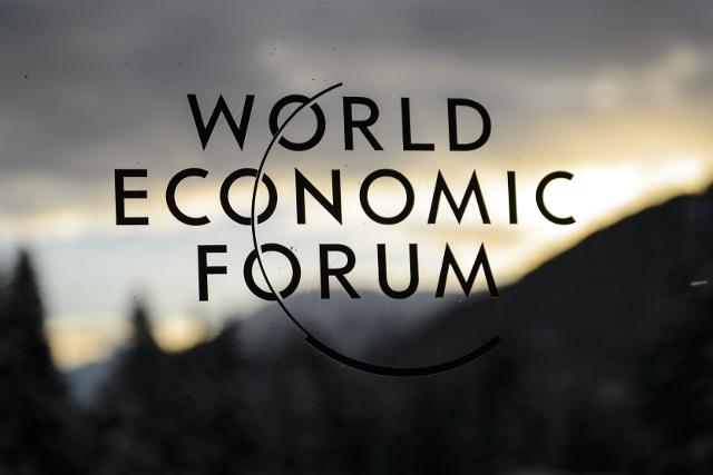 Vucic travels to Davos to attend World Economic Forum