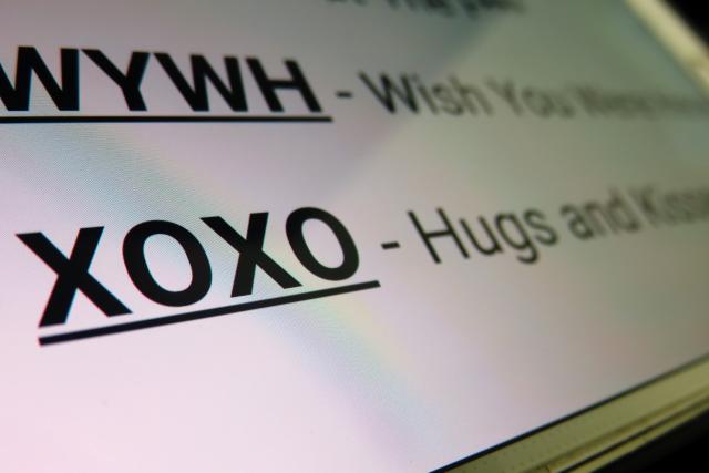 Šta znaèe XO, XX i ostale skraæenice dopisivanja na internetu