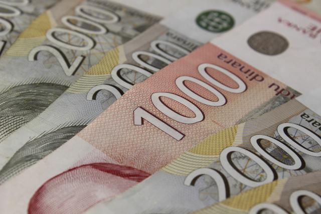 Dinar u 2016. slabiji 1,4 odsto u odnosu na EUR
