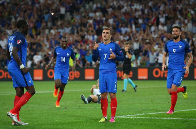 Grizman srušio šampiona sveta, Francuska u finalu!