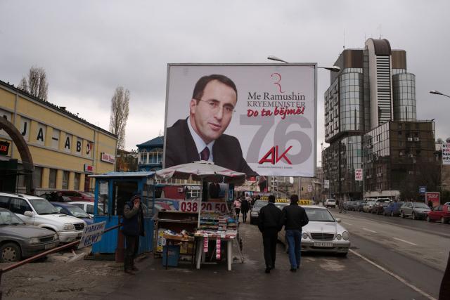 Albanski zvaniènici: Poništite poternicu za Haradinajem