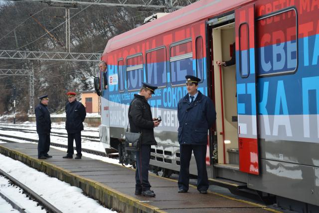 Politiko: Spor oko voza – dokaz krhkosti mira na Balkanu