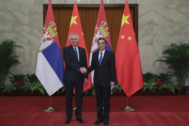 Nikolic speaks with Chinese PM, praises Chinese initiatives