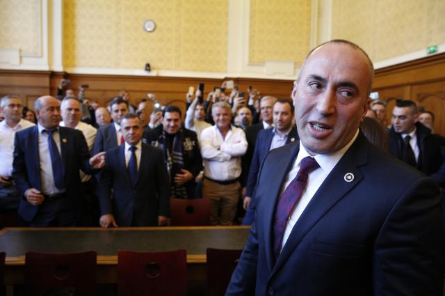 Haradinaj: Vlada pa vojska, pokušaæemo da ubedimo i Srbe