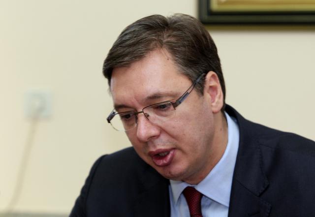 Vučić: С праздником с днем победы! VIDEO