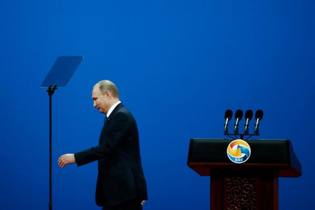 Putin naredio: 755 američkih diplomata da napusti Rusiju