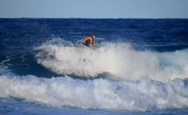 Talentovani surfer poginuo dok je krotio talase tokom uragana