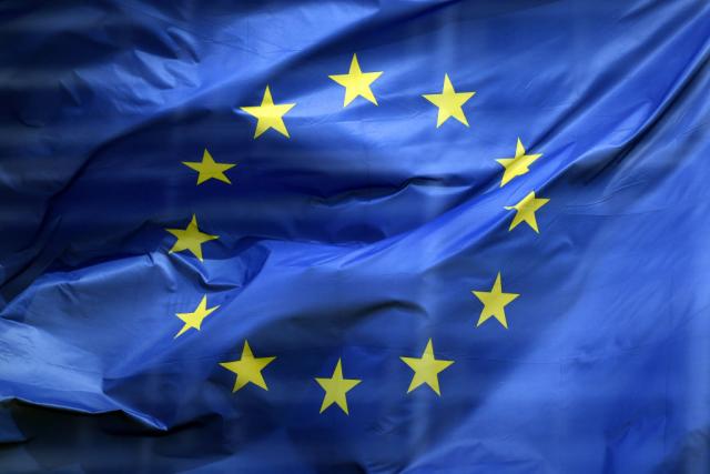 EU šturo o ukljuèivanju SAD u dijalog