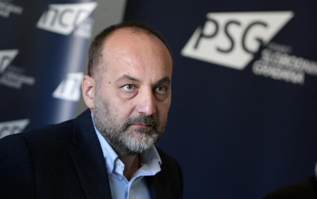 Jankoviæ: Ostavku Škora komentarisaæe PSG i javnost, ne ja