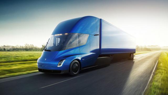 Tesla predstavio elektrièni kamion sa dometom od 800 km