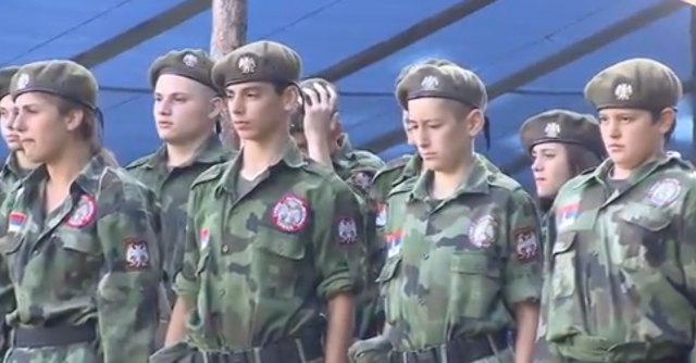 What are armed children doing on Mt. Zlatibor?/VIDEO