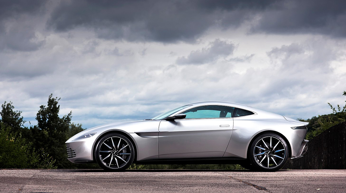 Aston Martin DB10