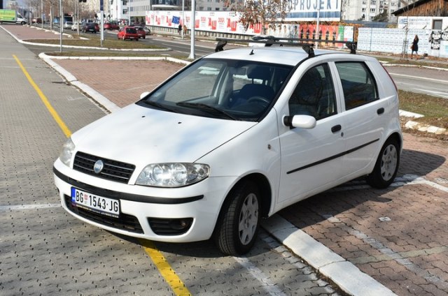 Fiat Punto 1,2 – italijanski krš ili najisplativiji auto za grad?