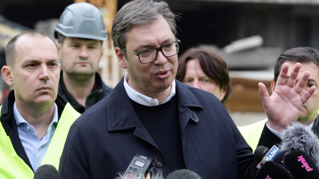 Vučić: Srbija će se i dalje boriti za investicije