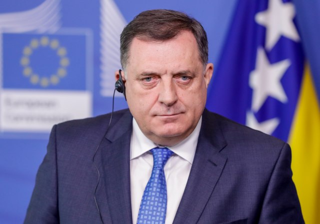 Dodik: To što prièa Željko Komšiæ njegov je stav, ne stav predsedništva