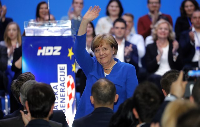Merkelova na hrvatskom: Podržite HDZ i EPP
