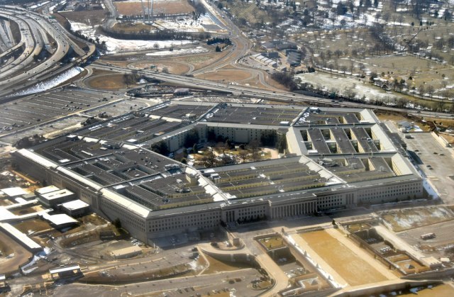 Pentagon: Ozbiljno ćemo se pozabaviti pitanjem politizacije vojske - to je nedopustivo