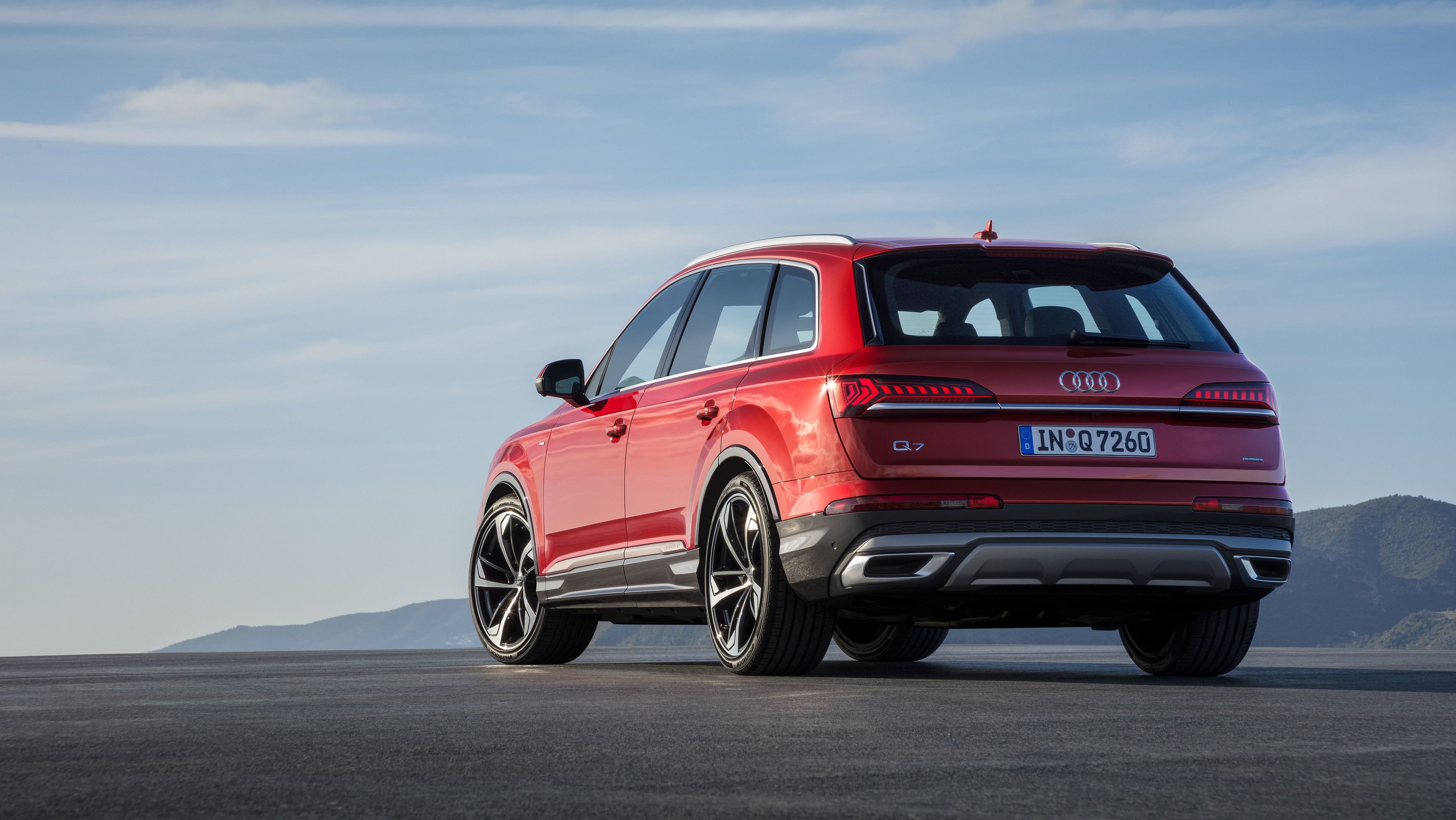 2019 7 10. Audi q7 2022. Новая Ауди q7. Audi q7 2020. Ауди q7 2019.