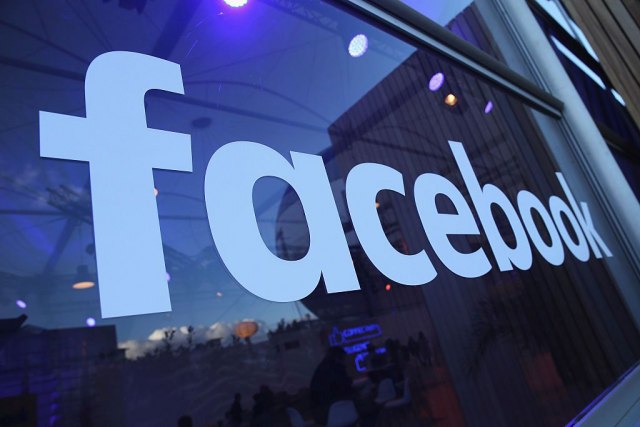 Kad Zakerberg naèulji uši: Facebook priznao da je snimao i preslušavao glasovne poruke korisnika