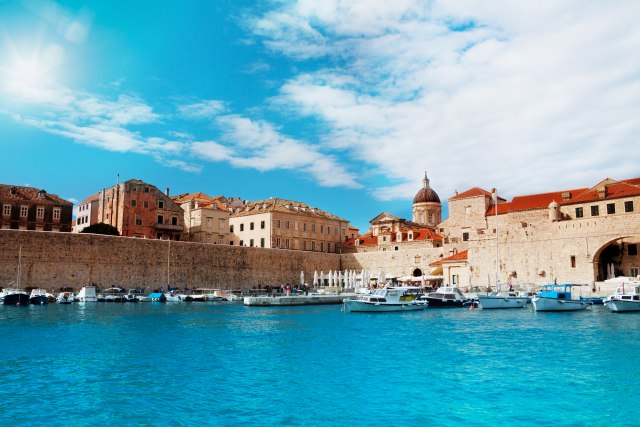 Propast turistièkog diva izazvala haos u eks-Ju zemljama: Putnici i u Dubrovniku i Crnoj Gori