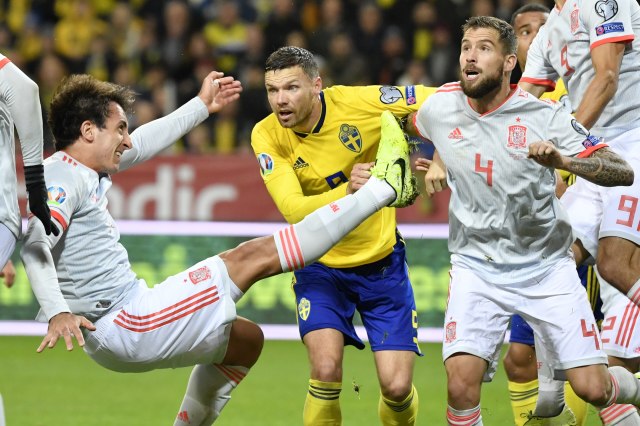 Španija se spasla u poslednjem trenutku, Švajcarska ostala u igri za EURO