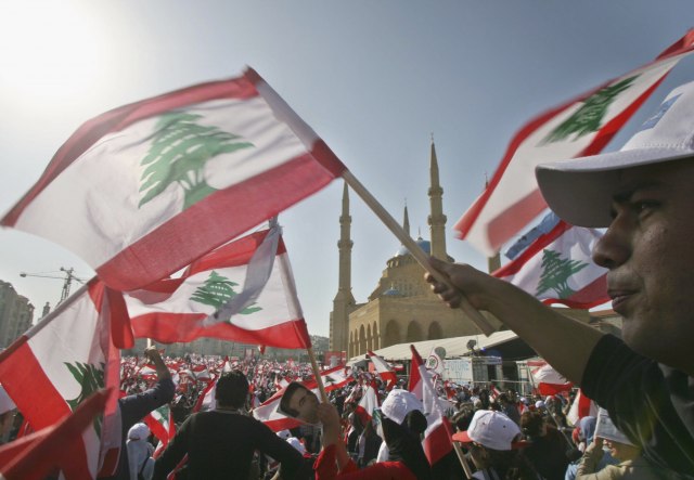 Vlada Libana usvojila reforme; masovni protesti nastavljeni