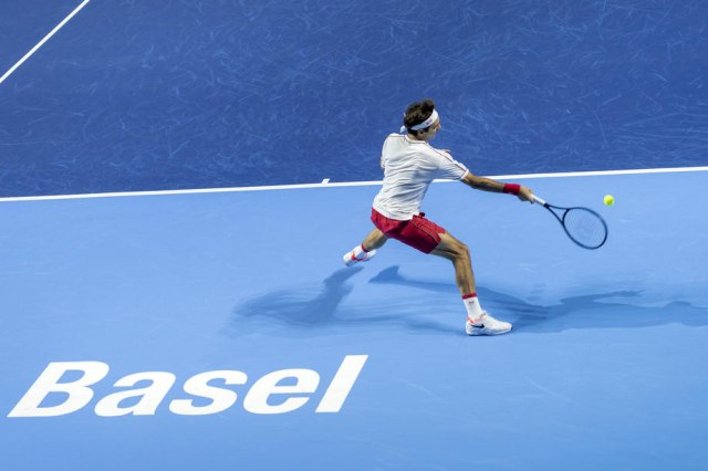 Federer ekspresno do èetvrtfinala Bazela
