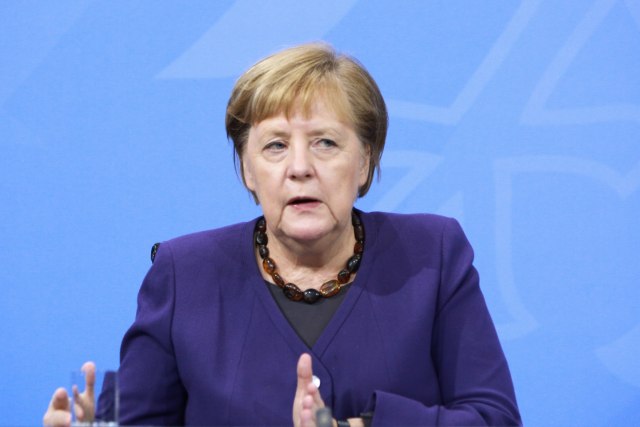 Austrijski šamar Merkelovoj i istorijsko "ne"