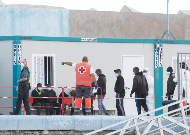 Pronađena tela četiri migranta u improvizovanom čamcu