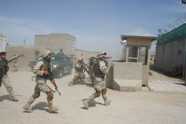 Talibani pobeđuju, Kabul pada?