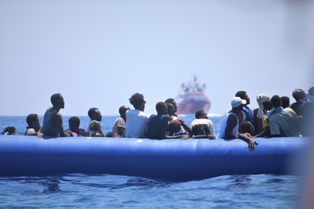 Kod Lezbosa potonuo čamac sa migrantima; troje nestalih, desetoro spasenih