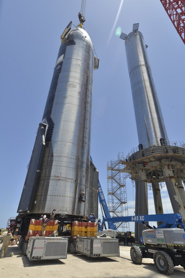 Kompanija SpaceX na kratko sastavila najveću raketu u istoriji FOTO