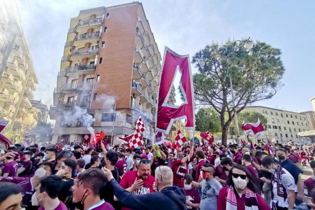Salerno na nogama: Dolazi Riberi, na meti je i David Luiz