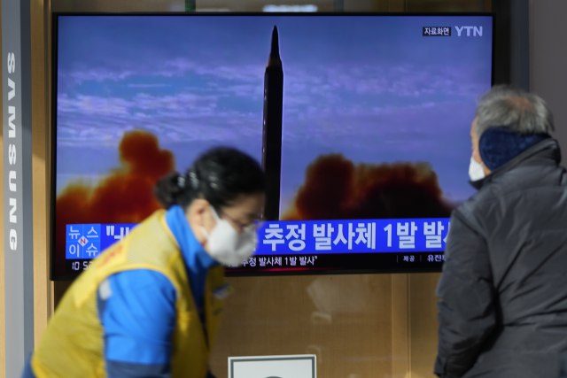 Severna Koreja testirala balističku raketu VIDEO/FOTO