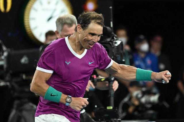 Bahato: Nadal na  turniru "Australijan open" nosio sat od 2 miliona evra  FOTO