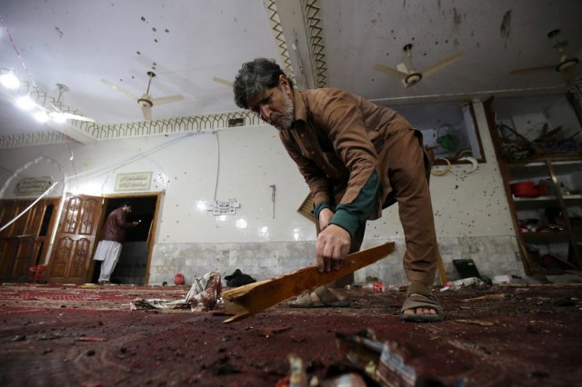 Bombaš samoubica se razneo u džamiji tokom molitve: Više od 50 mrtvih, na stotine ranjenih