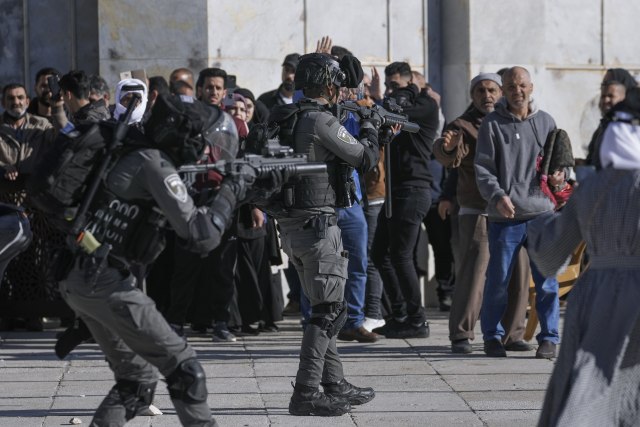 Tanjug/AP Photo/Mahmoud Illean