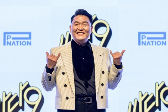 Vratio se Psy: Da li æe novi album dostiæi slavu hita "Gangnam Style"? VIDEO