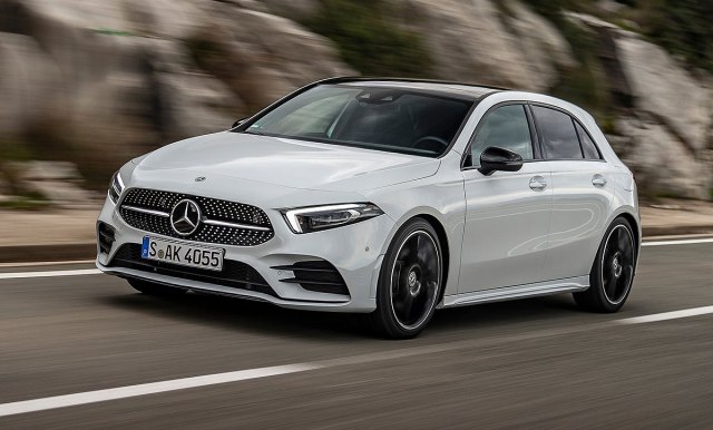 Mercedes se fokusira na luksuzne automobile, gasi jeftinije modele