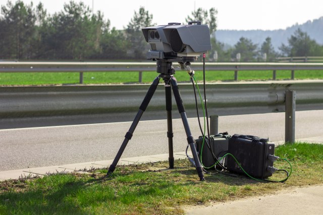 Stiže saobraćajna superkamera: Snimaće prekršaje u krugu od 360 stepeni