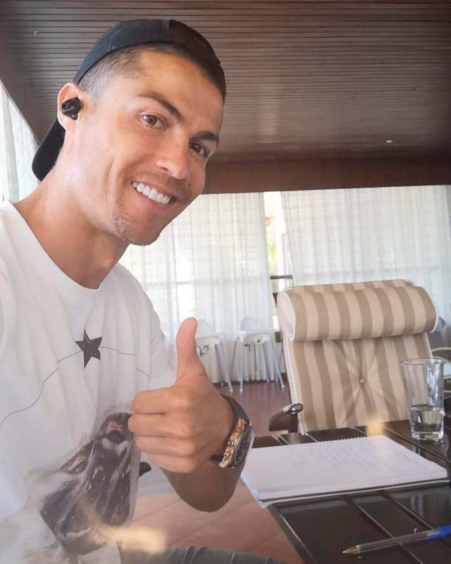 Kristijano Ronaldo slao poruke srpskoj manekenki: Sve je otišlo u pogrešne ruke FOTO
