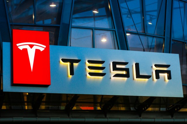 Tesla zaustavlja pogone u Berlinu i Šangaju