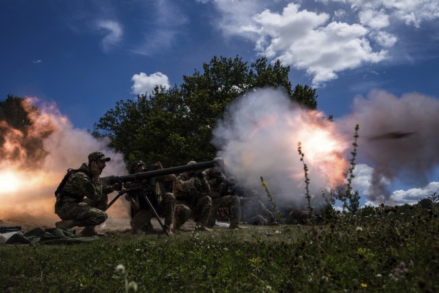 Tanjug/AP Photo/Evgeniy Maloletka