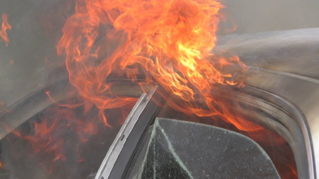 Težak požar na auto-putu FOTO/VIDEO