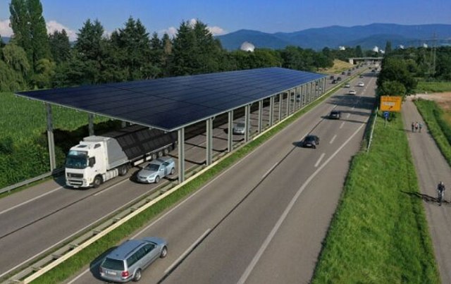 Nemci postavljaju solarne ploče iznad auto-puta