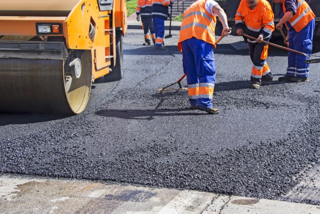 Zbog rata poskupeo i asfalt – uvozili ga iz Rusije