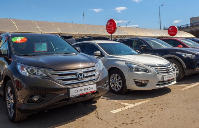 Sankcije pogađaju automobilsko tržište u Rusiji: Skočio uvoz polovnjaka