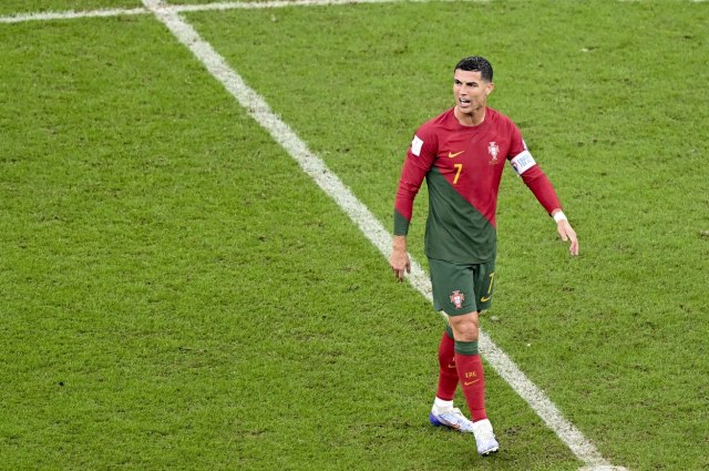 Stara navika: Ronaldo opet pre svih napustio teren!